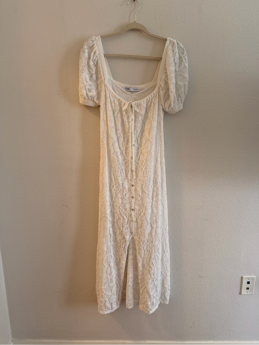 Zara Cream Lace Button-Front Midi Dress, Size Medium - Picture 3 of 7